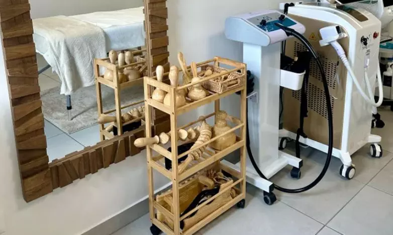 Modelage détoxifiant ou soin du visage hydratation intense avec L'Univers Des Deesses (jusqu'à 43% de remise) - Second Medium