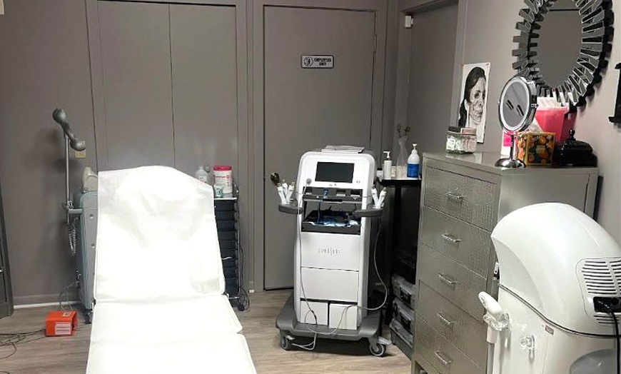 Image 2: Enjoy Clearer Skin with Three IPL Treatments for a Fresher Look