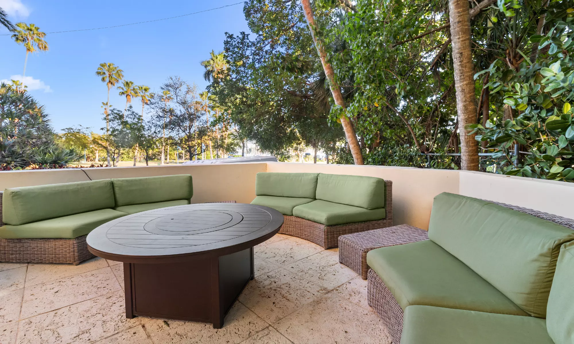 Relax at The Mutiny Hotel, Miami's Hidden Gem