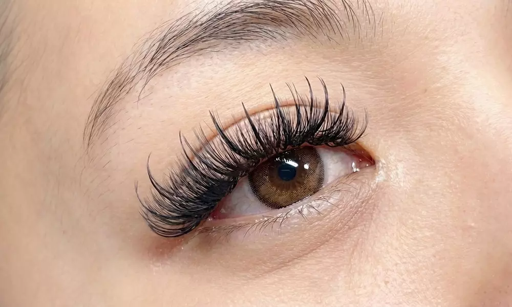 Custom Full Set of Hybrid or Volume Eyelash Extensions and Touch-Up