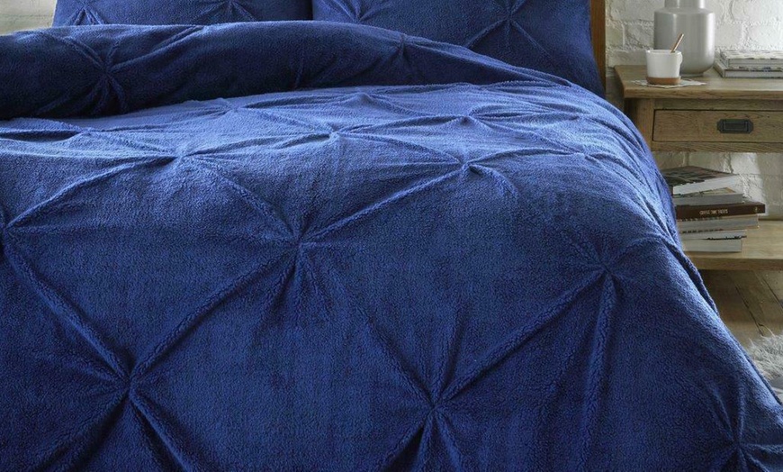 Image 14: Gaveno Cavailia Teddy Chiswick Duvet Cover Set or Teddy Fitted Sheets