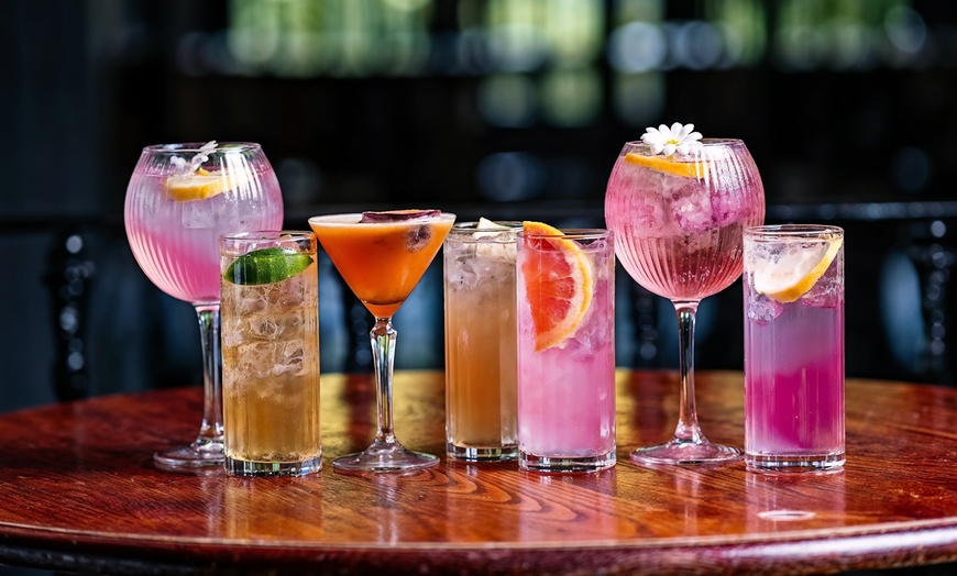 Image 2: Enjoy a Night of One, Two or Four Retro Cocktails at Daisy's Bristol