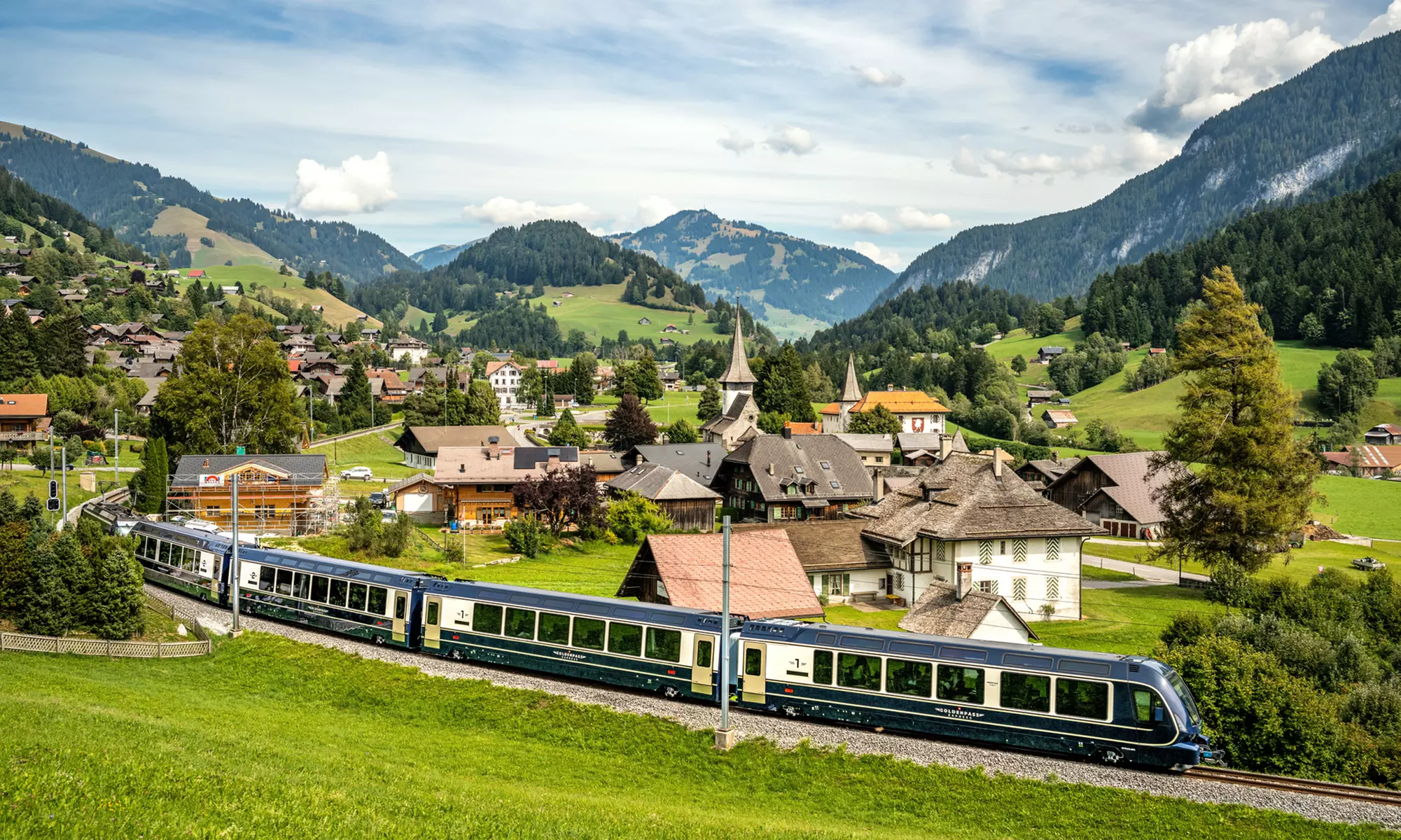 ✈ Lucerne, Interlaken & Montreux with Interlaken Express & Goldenpass