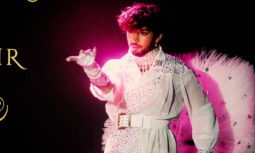 Image 10: Nuit cabaret glamour à Lyon : immersion burlesque au cœur d’Ô Boudoir