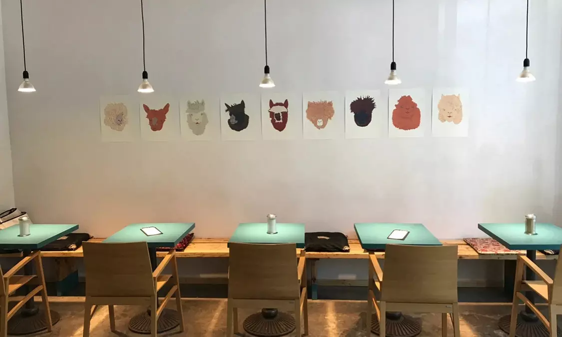 Reichhaltiges modernes Frühstück nach Wahl für 1 bis 4 Personen