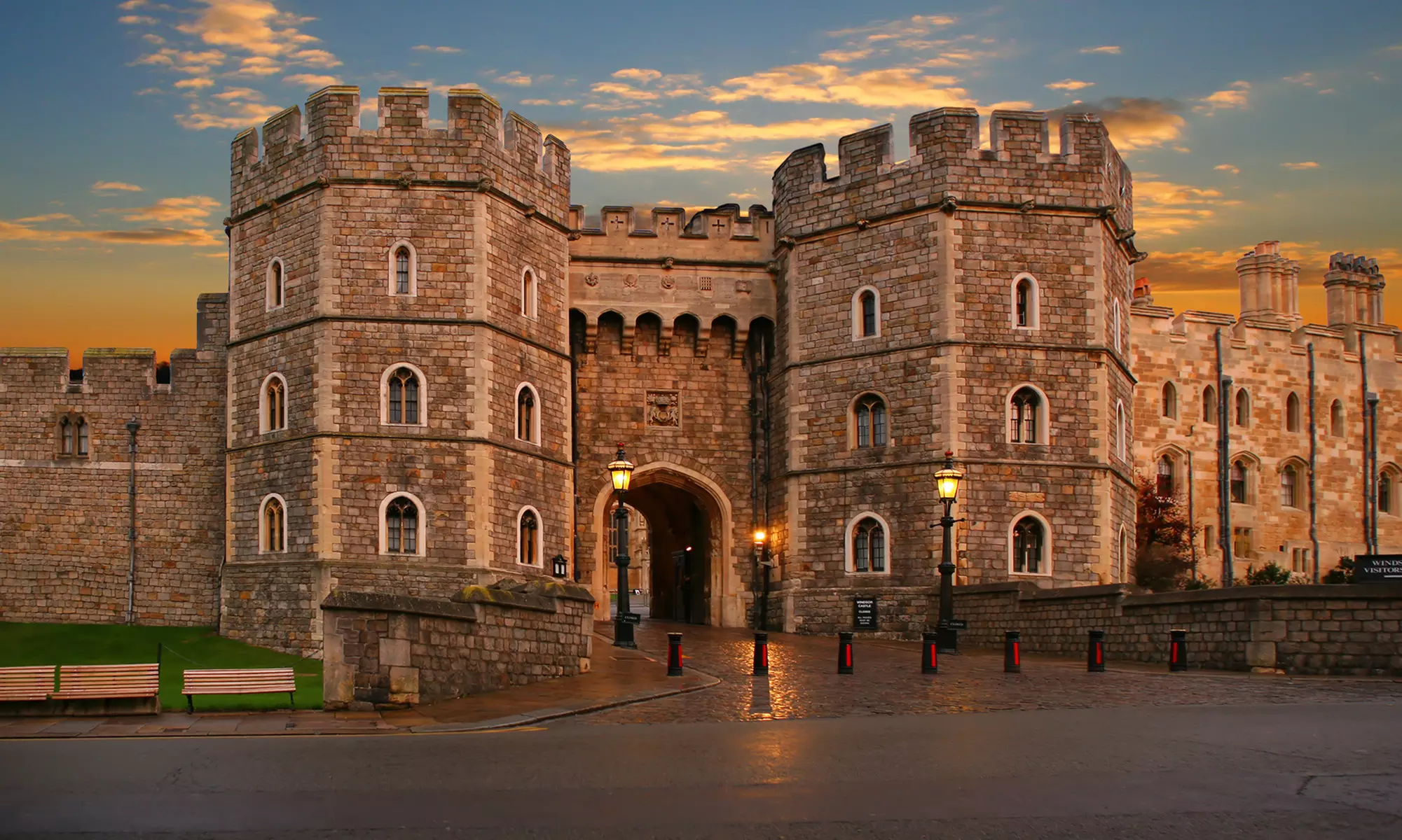 Royal Windsor Afternoon Tea Bus Tour | Family Day Out!