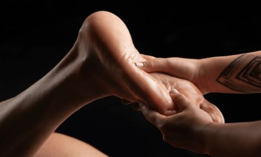 Image 7: Single or Couples Full Body Massages: 60, 90 or 120 Minutes