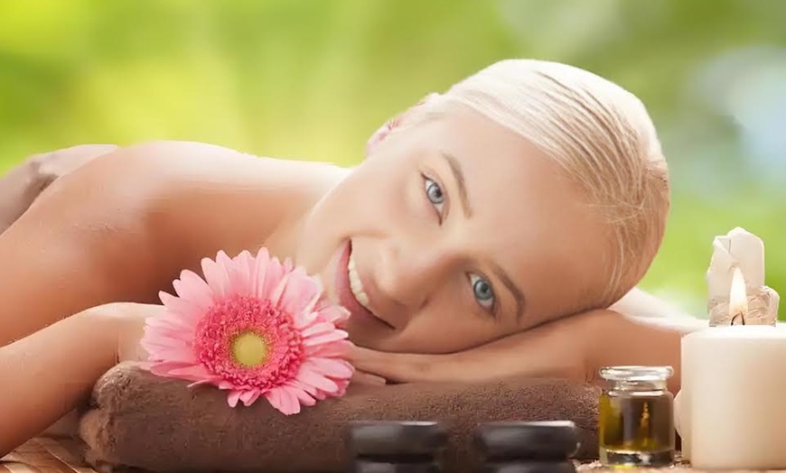 Image 2: Relaxing 60 or 90-Minute Full Body Massage Sessions