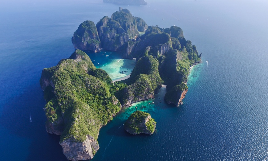 Image 4: ✈ Mystery Getaway: Majestic Journeys – 10 Nights (Tier 1)