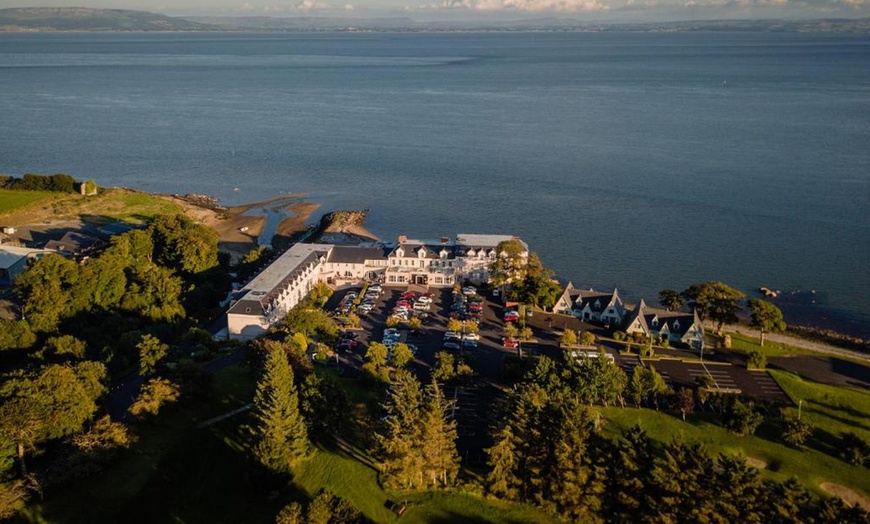 Image 2: Co.Donegal: One or Two Nights w/Breakfast, Spa & Dining Credit & More

