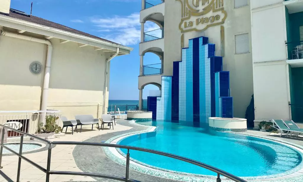 Gabicce Mare 4*: camera doppia con Spa e colazione o mezza pensione