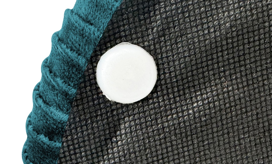 Image 16: Ensemble de deux poufs modernes en velours