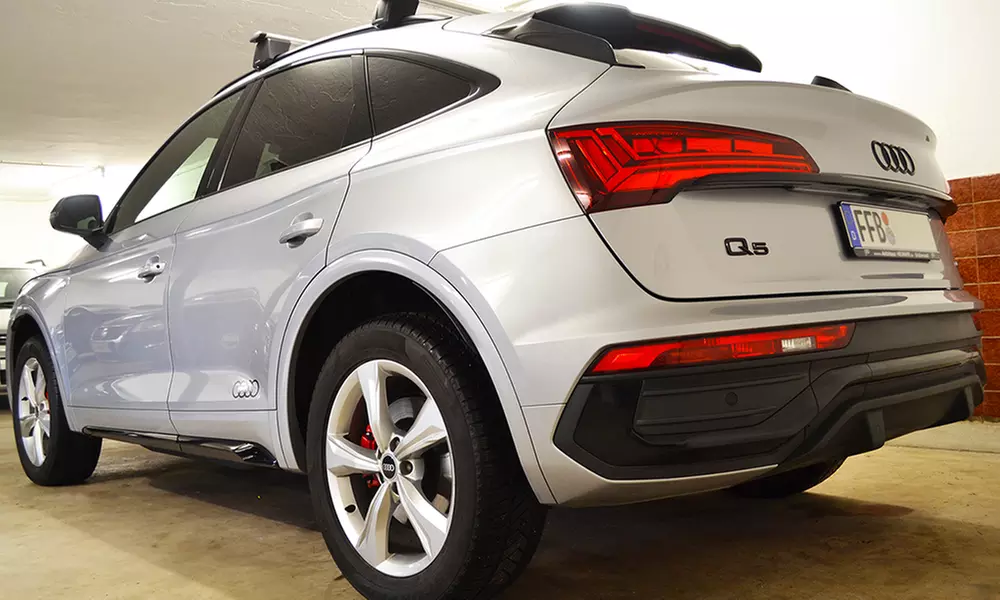 Basis, Premium oder Intensive Innen- und Außenreinigung für 1 Fahrzeug