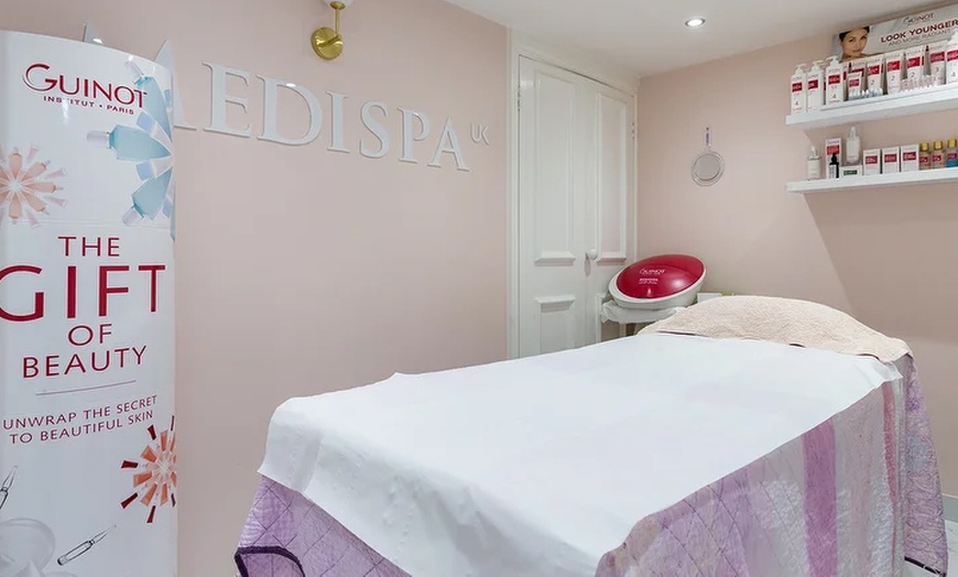 Image 2: 6 Laser Hair Removal Sessions: Small, Medium, Large,/ Extra Large Area