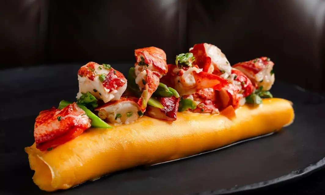 Enjoy a Delicious Sunday Brunch w/ Live Music @ Frank's Steaks