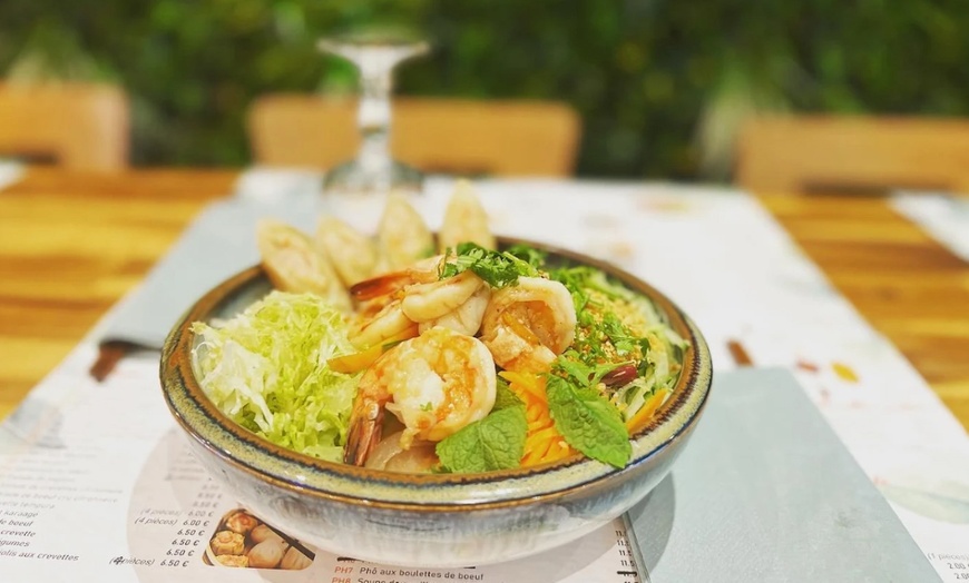 Image 2: Cuisine chinoise et vietnamienne au restaurant Phobar à Paris