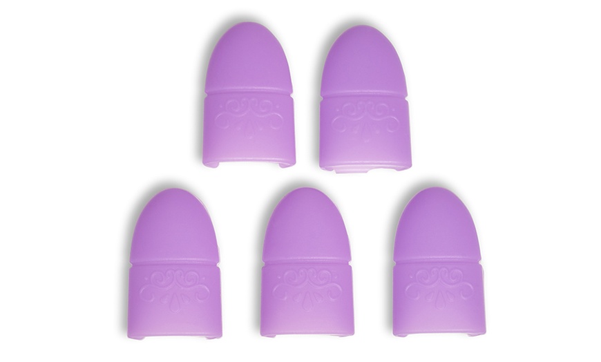 Image 4: Silicone Nail-Polish Removers