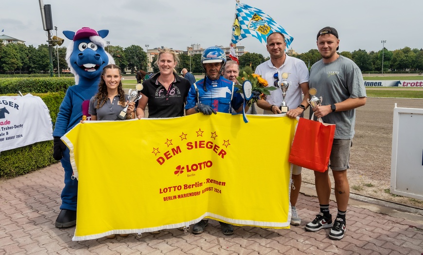 Image 3: Traber-Derby: 1 Flanier- oder VIP-Ticket vom 09.08.-24.08.2025