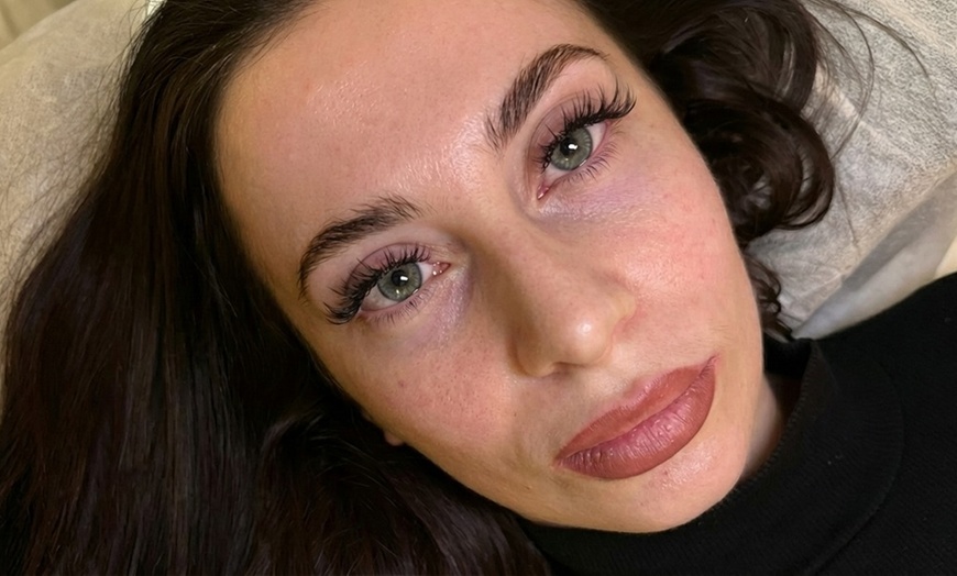 Image 3:  Get Classic Half Set Extensions 90 Pieces or Full Set Lash Extensions