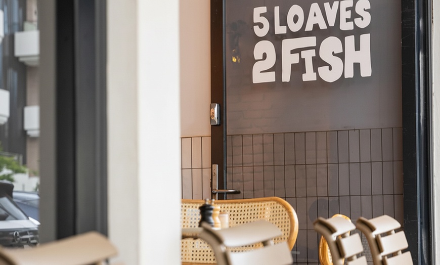 Image 7: Enjoy a Weekday Lunch for 1, 2, 4, or 8 People