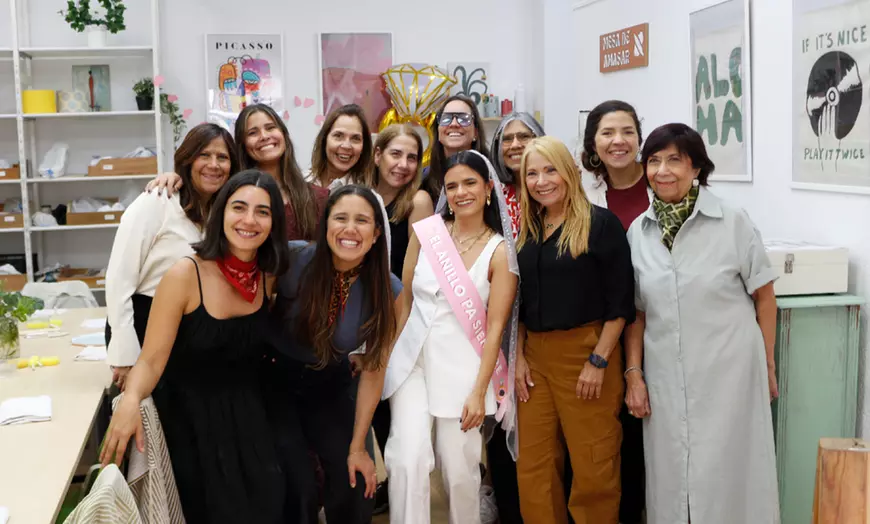 Image 15: Taller creativo de cerámica a elegir con bebida para 1, 2 o 4 personas
