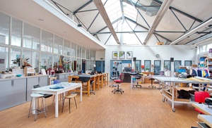 Maak je eigen leren tas tijdens een creatieve workshop Maak je eigen leren tas tijdens een creatieve workshop