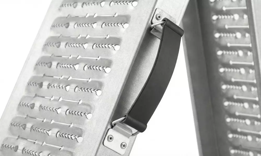 Rampa de carga plegable fabricada en acero con pintura antideslizante