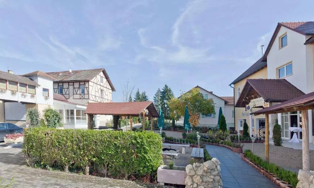 Bayern: 2-5 Nächte für Zwei im DZ mit Frühstück, opt. All Inclusive, im historischen Seebauer’s Hoteldorf Gut Wildbad - Primary Image