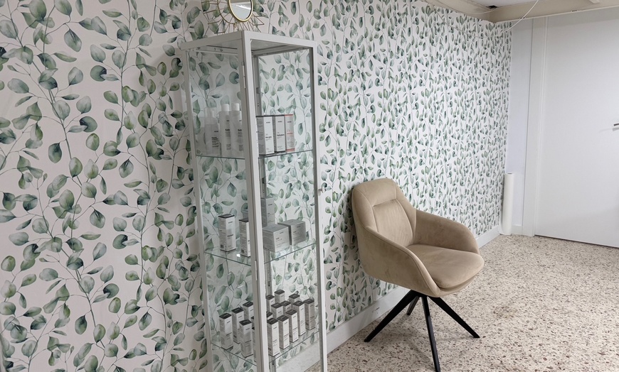 Image 3: Láser con mascarilla de carbón activo o limpieza facial láser  