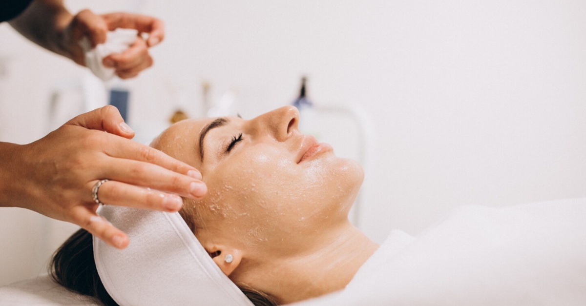 Sesión de radiofrecuencia facial para cara y cuello en Granada