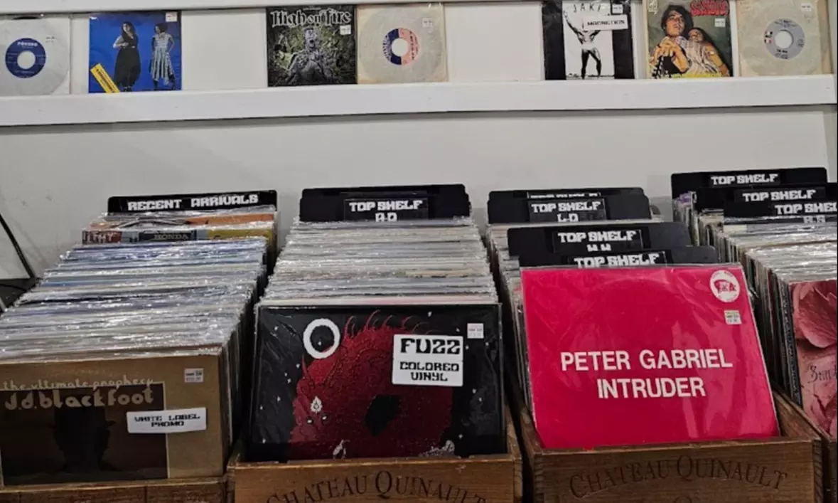 Enjoy 2 or 4 Drinks and $25, $50 or $75 Gift Card to the Record Store 