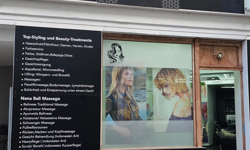 Image 2: Klassische Gesichtsbehandlung, Microneedling o. Hydrogen für 1-2 Pers.