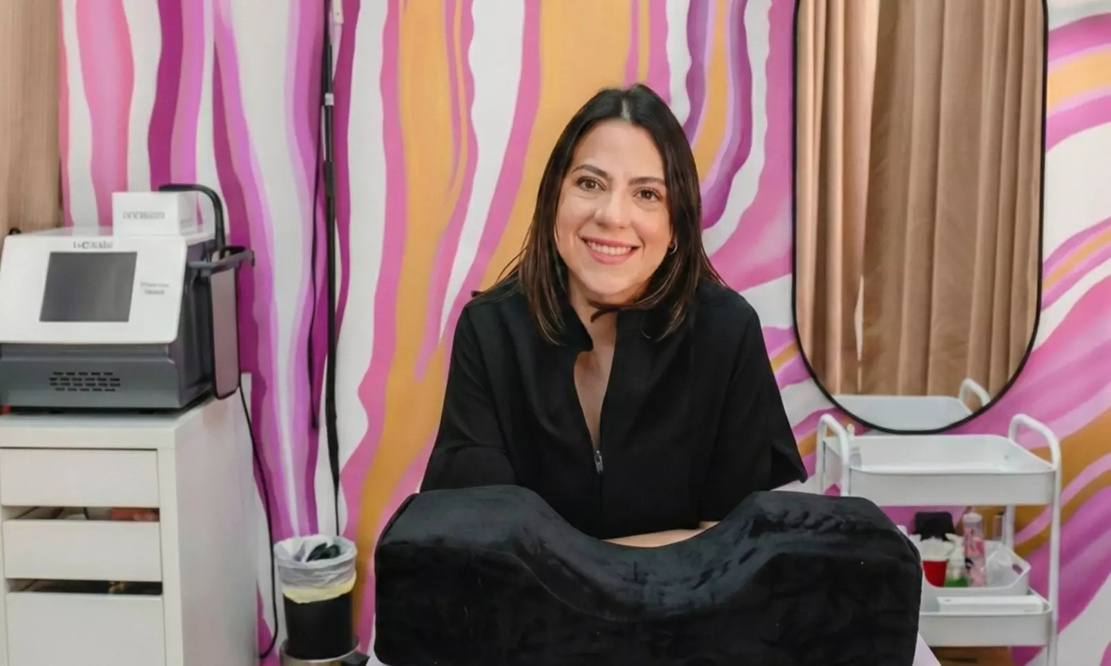 Hidrolimpieza facial profunda con ultrasonidos, dermapen y máscara LED