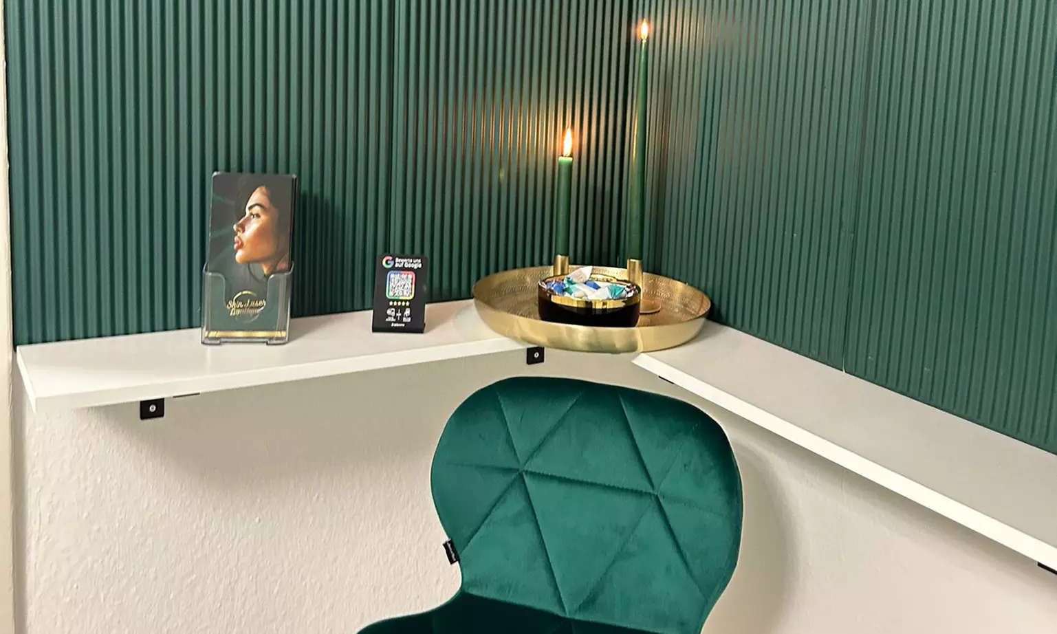 Gesichts-Massage inkl. Maske oder Microneedling für 1 Person