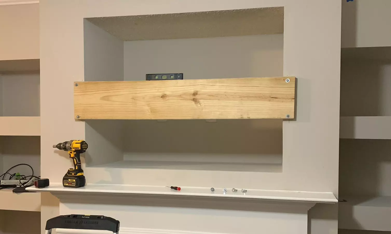 TV Mounting for Up to 65'' or 85" w/ or w/o Wires Concealed In Wall 