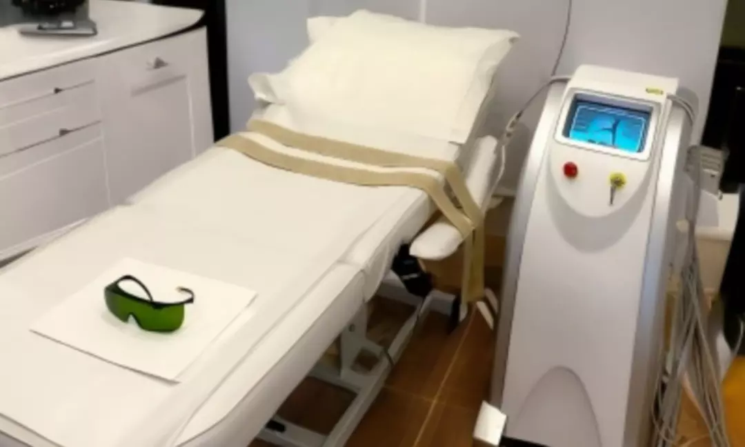 Two, Four, Six or Twelve Laser Lipo Body Sculpt Sessions 