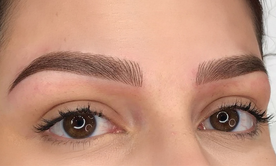 One Microblading Session Or Microblading Session with Four-Week Touch