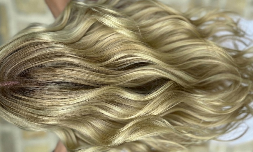 Image 2: Transform your look with a Deep Condition and Blow-Dry