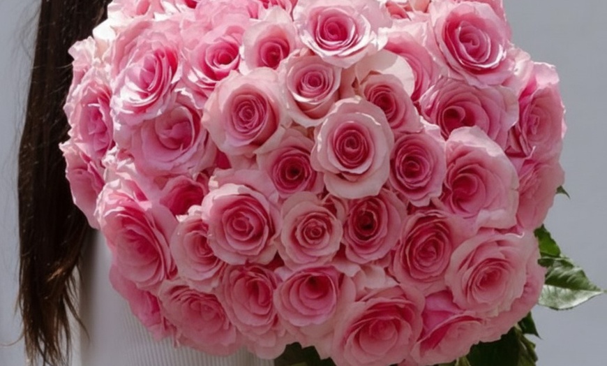 Image 9: Breathtaking 24 Luxury Long Stem Valentine's Rose Bouquets - Rose Farmers