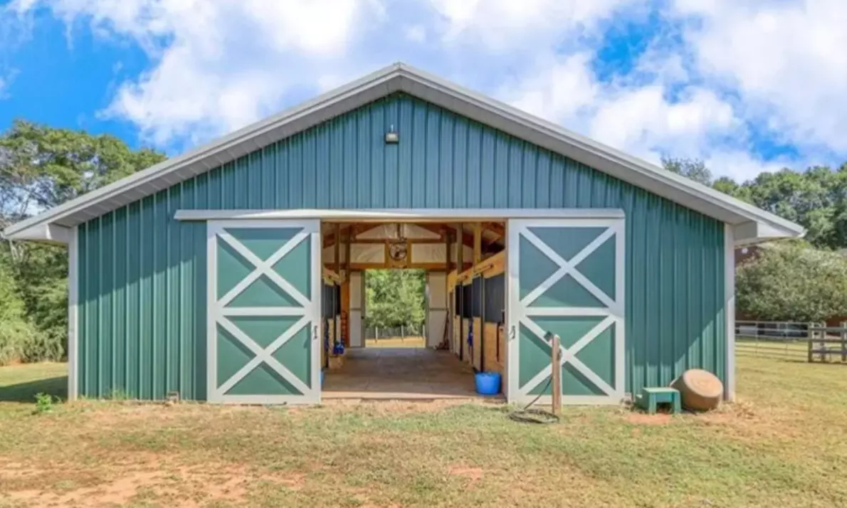 Enjoy 1,2, or 4 Private Horseback Riding Lessons for One Person