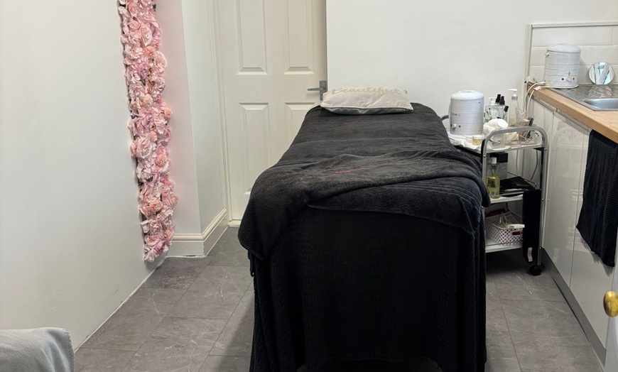 Image 2: Back, Neck, Shoulder & Facial Massages or Luxury Crystal Facial