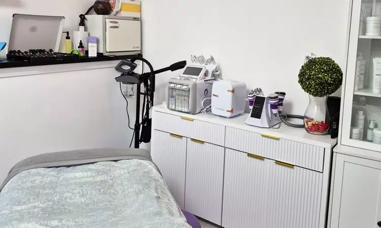 90-Minute 1, 3, or 5 Dubai Signature Luxury Chemical Peel Facials