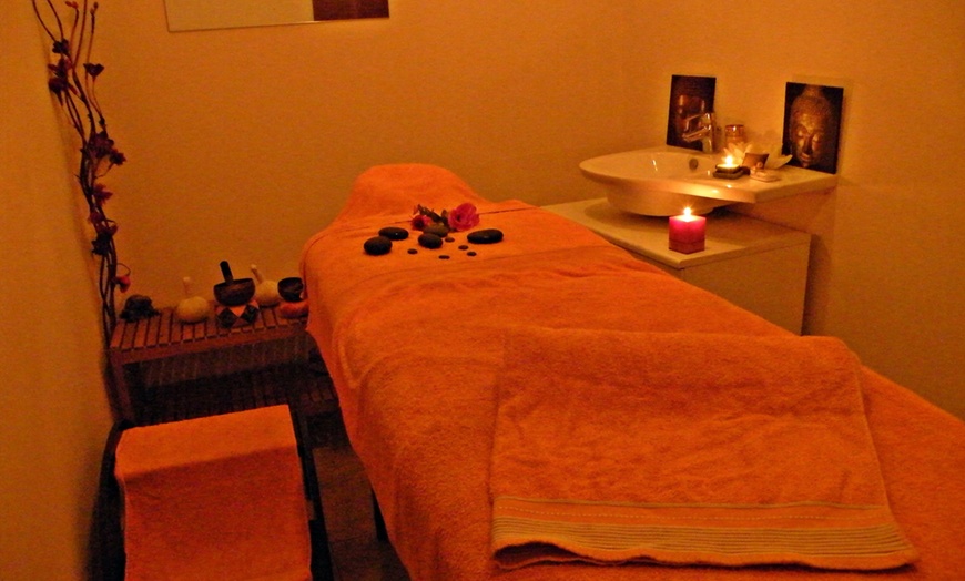 Image 2: Ritual de masaje relajante con aromaterapia de 30 o 45 minutos
