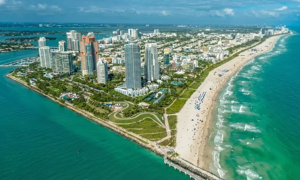 Private Boat Tour of Miami Harbor Area – North Miami