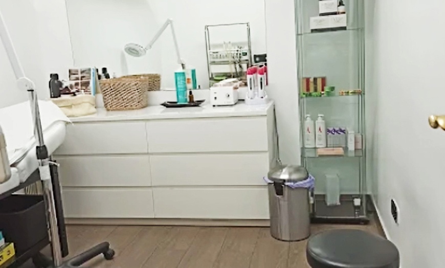 Image 3: Lifting y tinte de pestañas/cejas con opción a laminado y extensiones