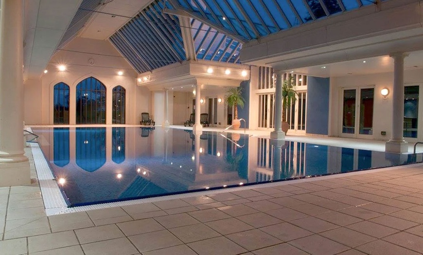 Image 1: Relaxing Spa Day with Dining & Prosecco at Country Club Retreat
