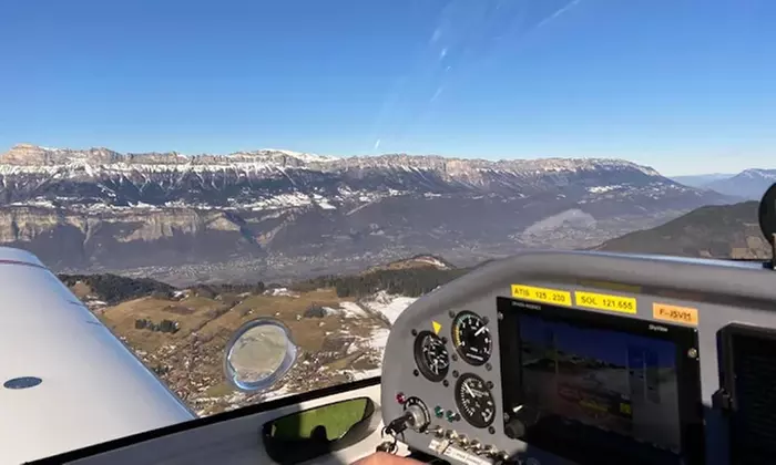 Vol ou initiation au pilotage en avion ULM multiaxes avec Alpesulm