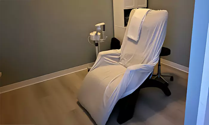 Up to 59% Off on Facial at Facelogic Face & Wellness