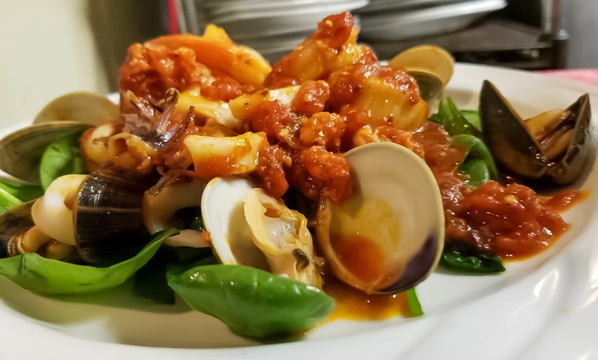 Image 9: Delight with Prix-Fixe Lunch for Two with Wine 