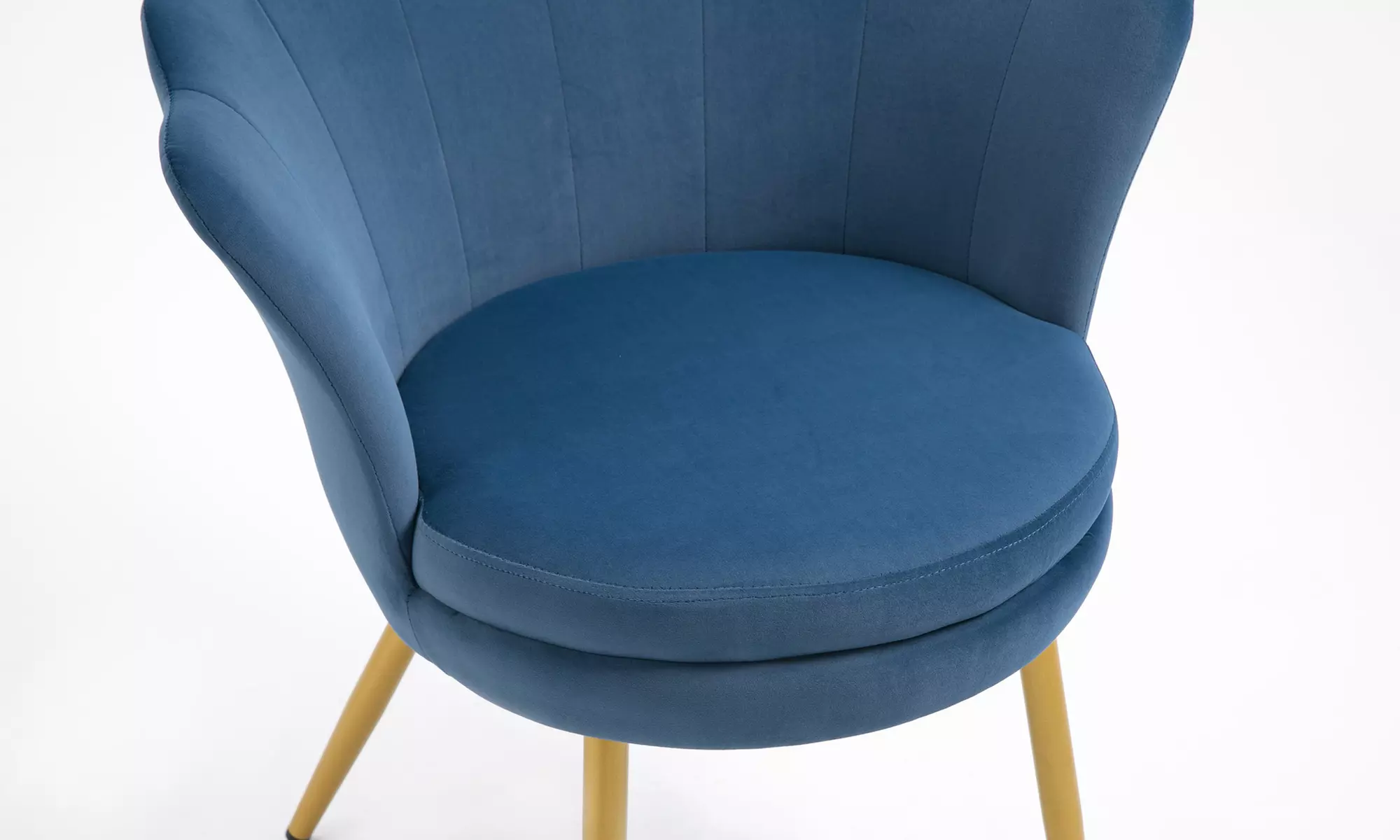 Poltroncina a conchiglia Maddina in velluto